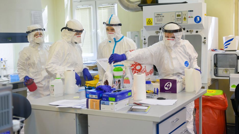 Epidemia w Polsce: Laboratorium diagnostyczne Wojewódzkiej Stacji Sanitarno-Epidemiologiczjej w Poznaniu, w którym dokonuje się badań próbek na obecność koronowirusa