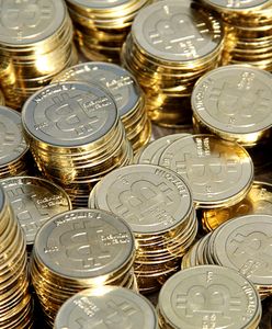 Bitcoin bije kolejne rekordy. Notowania już blisko 10 tys. dolarów