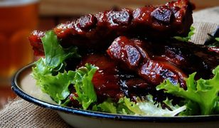 Gotowanie na ekranie: pieczone żeberka w coli
