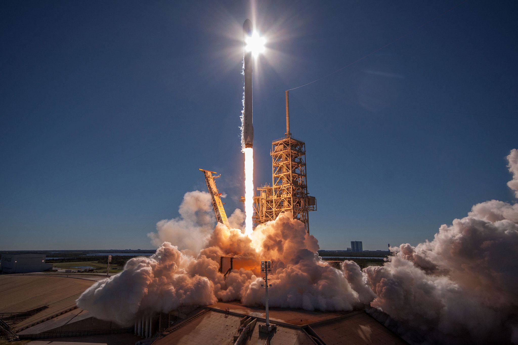 Space X całkowicie zmienił podejście do lotów kosmicznych