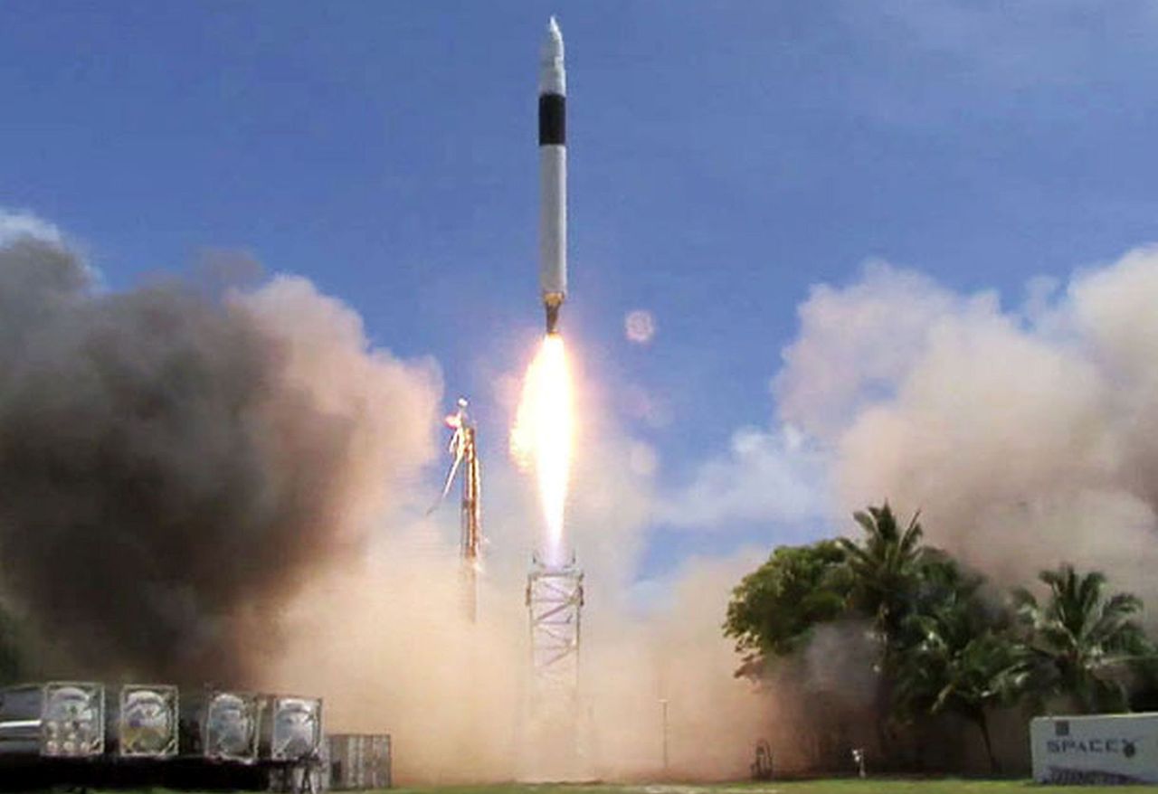 Dziś startuje Falcon Heavy z misją STP-2. Oglądaj na żywo