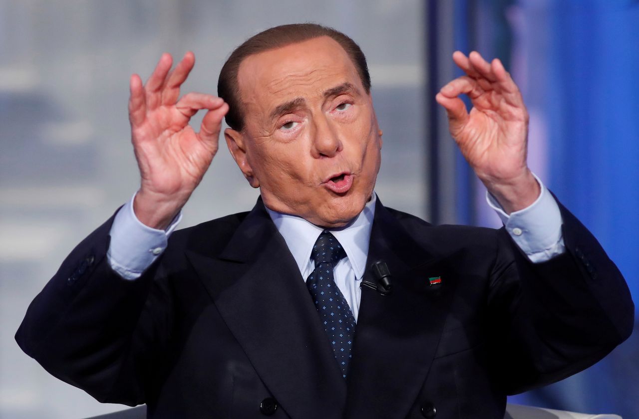 Wielki powrót skandalisty? "Berlusconi wiecznie żywy"