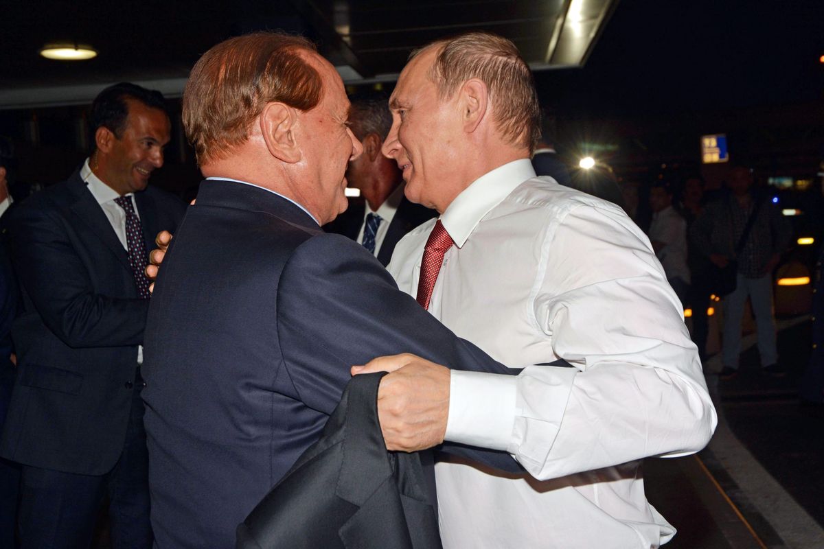 Berlusconi poleciał do Putina na jego 65 urodziny