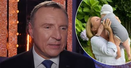 Jacek Kurski o późnym ojcostwie: "To dar od Boga w tak późnym wieku". Zdradził wiele rodzinnych sekretów. Od tej strony prezesa TVP nie znaliśmy