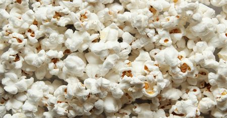 Popcorn - kalorie. Jak zrobić niskokaloryczny popcorn?