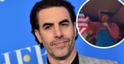 Sacha Baron Cohen znowu w akcji. Skompromitował wiec skrajnej prawicy