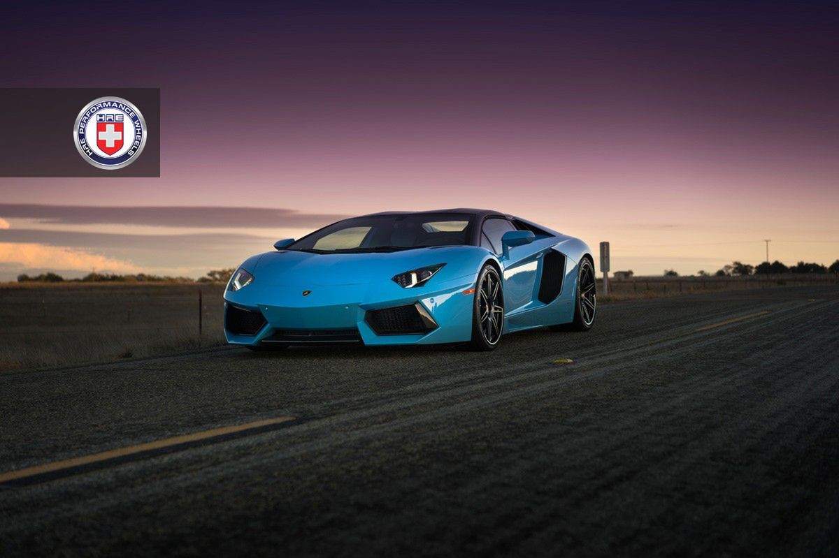 Lamborghini Aventador Roadster na felgach HRE