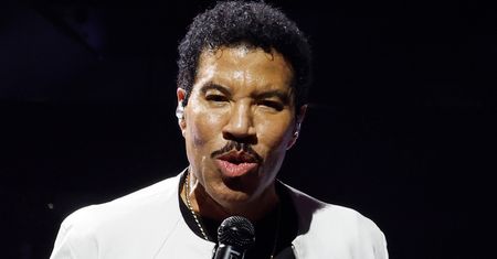 Lionel Richie źle się poczuł w trakcie koncertu. Musiał przerwać występ