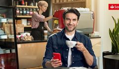 Marcin Dorociński w kampanii Santander Bank Polska zastanawia się "być" czy "mieć" (wideo)