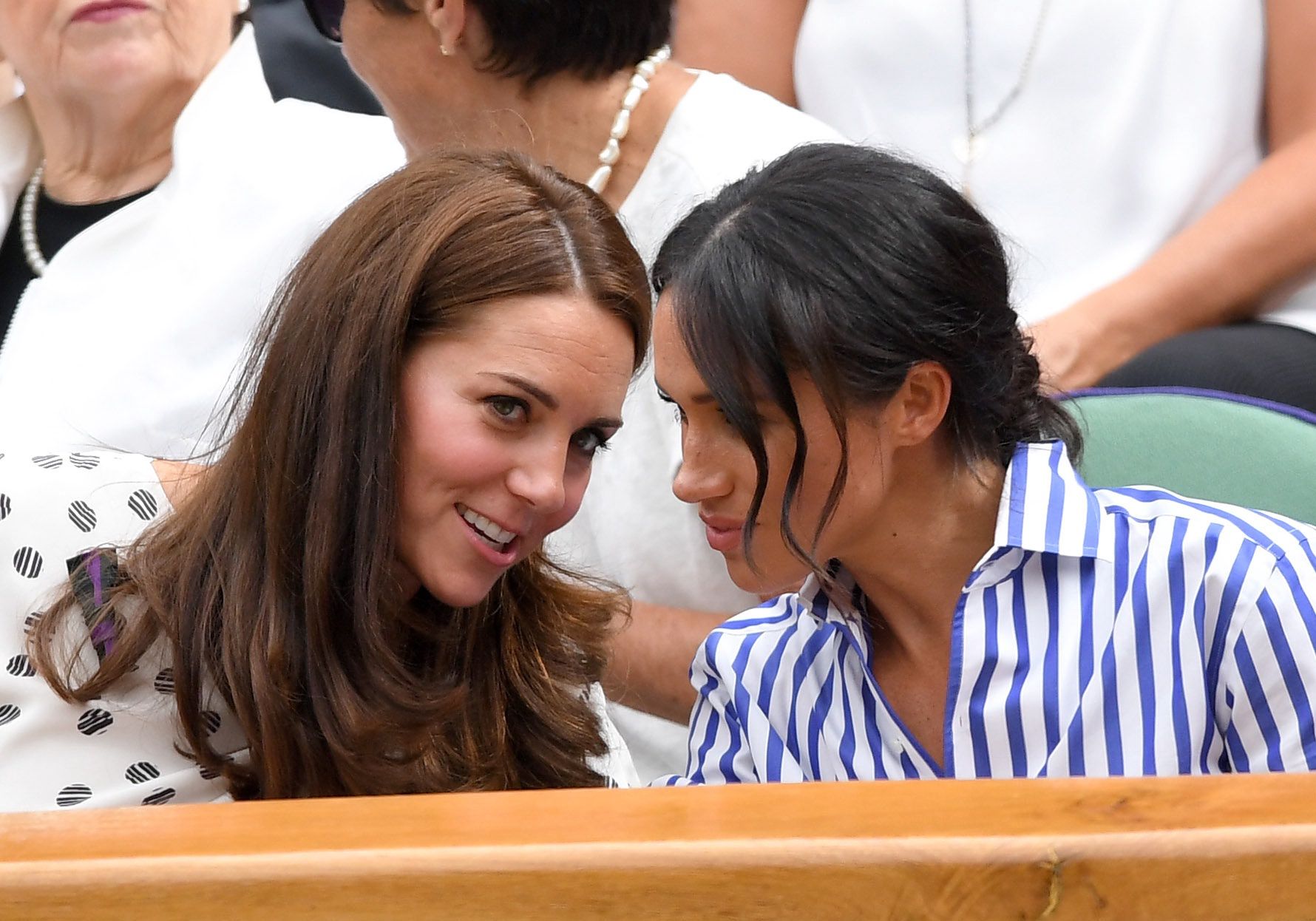 Co było w SMS-ach, które wymieniły Meghan i Kate? Harry wszystko ujawnił
