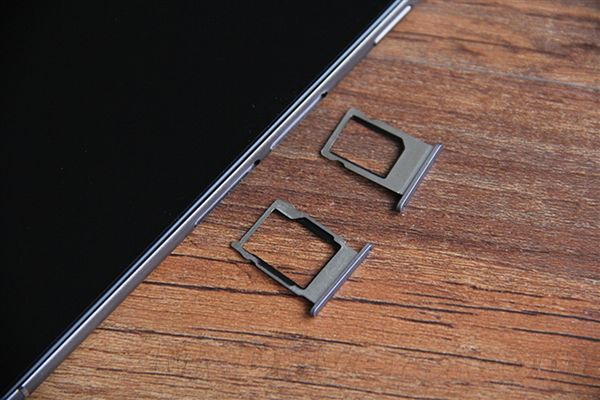 Czy podróbki mogą być premium? Oto androidowy klon iPhone'a 6, którego nie wygniesz i nie porysujesz 32