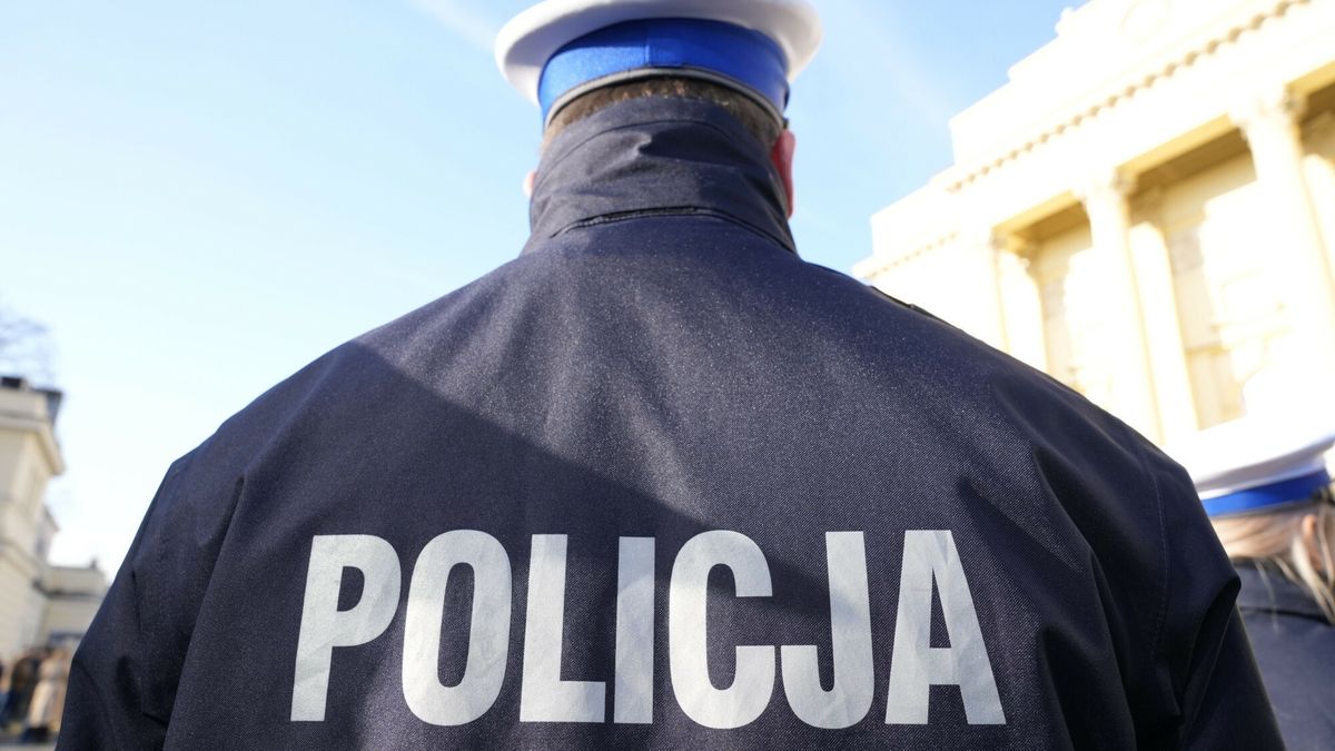 Dał się oszukać metodą na policjanta 