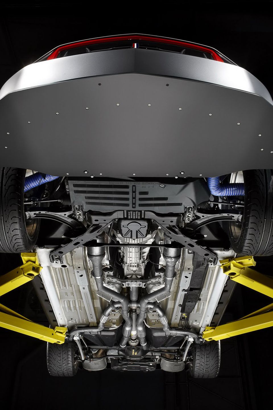 2012-Ford-Mustang-Boss-73
