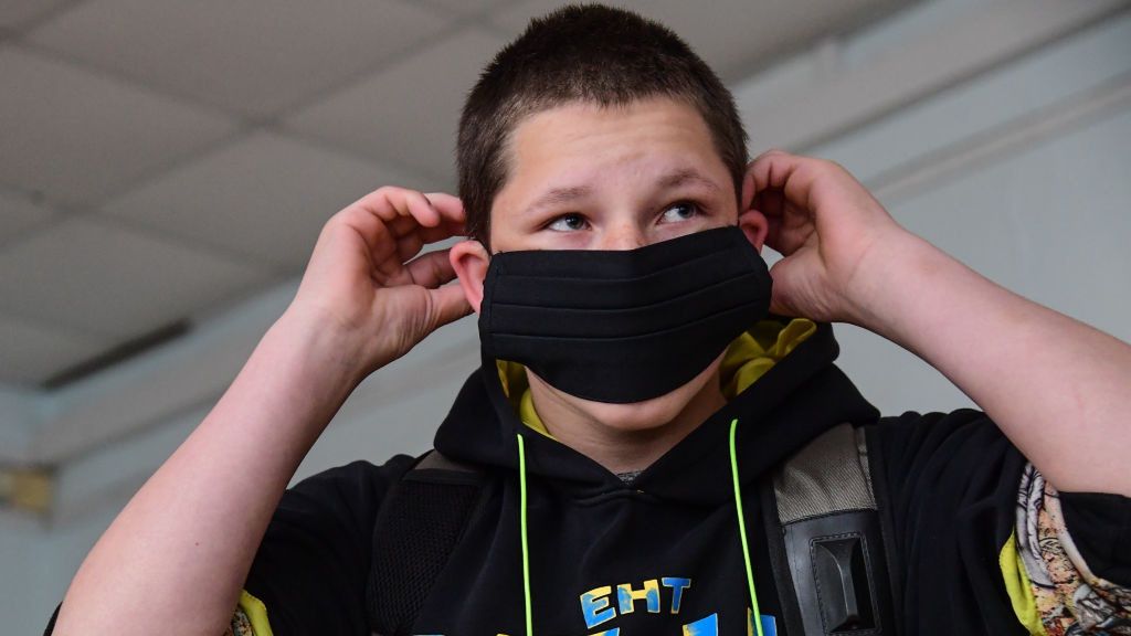 Uczniowie pójdą na egzaminy w maseczkach? 