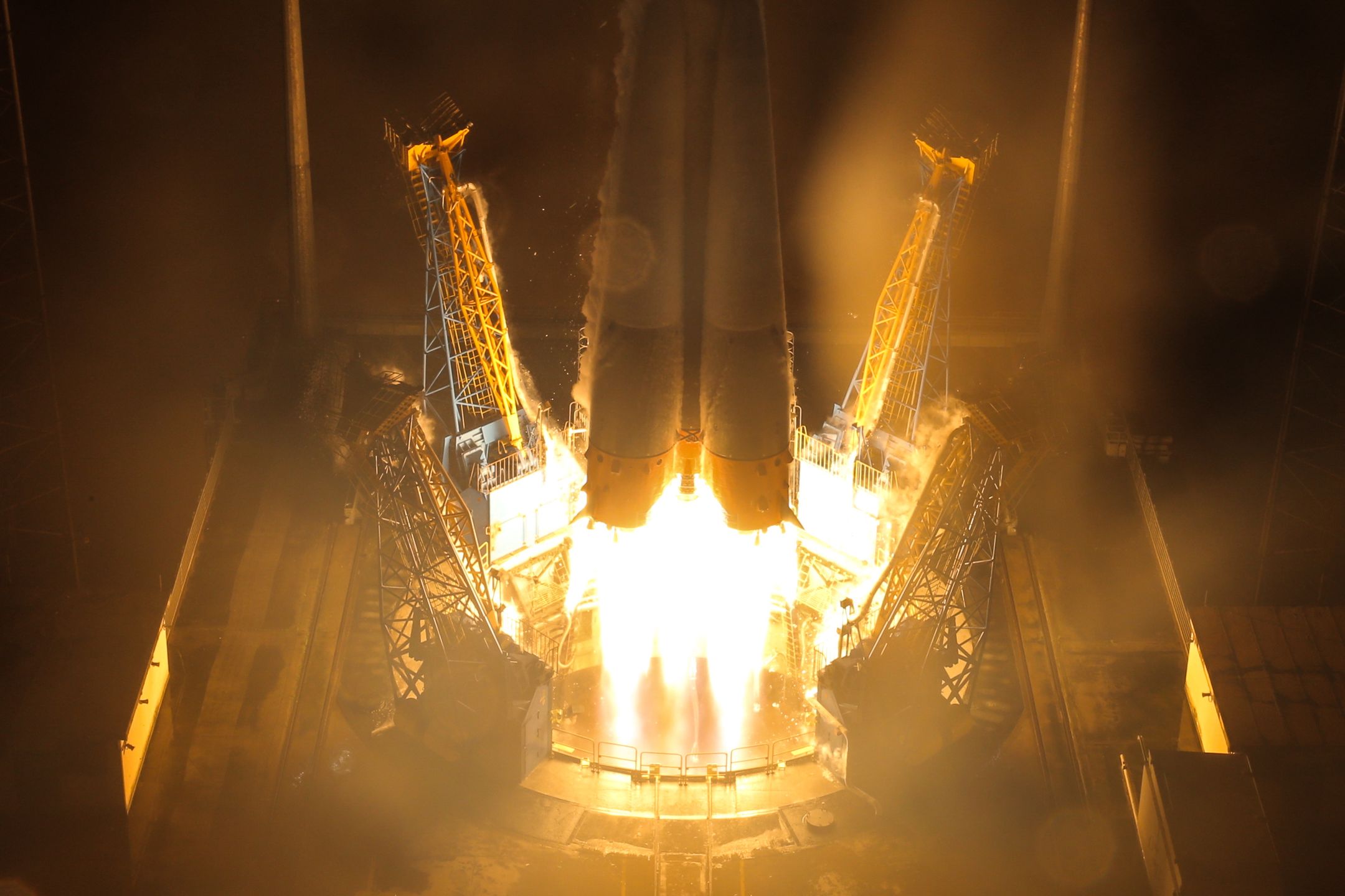 KOUROU, FRENCH GUIANA - DECEMBER 18, 2019: A Soyuz-ST rocket with a Fregat upper stage carrying the CHEOPS telescope (CHaracterising ExOPlanets Satellite) of the European Space Agency, a COSMO-SkyMed satellite, an EyeSat satellite, and two small satellites, lifts off from the Guiana Space Centre. Soyuz rockets are launched from the Guiana Space Centre as part of a collaborative programme between Roscomos and the European Space Agency. Sergei Savostyanov/TASS (Photo by Sergei Savostyanov\TASS via Getty Images)