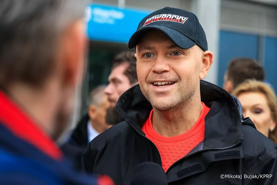 Nowrocky odpowiada Wirtualnej Polsce. "Zgodnie z uprawnieniami" Kép