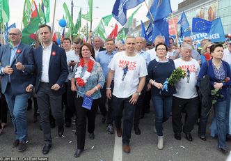 Tomasz Lis z córką, Ryszard Petru z "polityczną dziewicą" i rozbawieni politycy na Marszu Wolności (ZDJĘCIA)