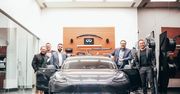 Chciał kupić elektryczne Infiniti, sprzedali mu Teslę Model 3