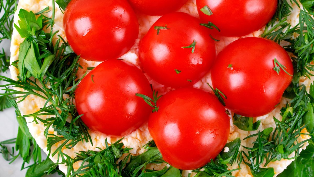 Sałatka czerwonego kapturka to idealna propozycja na imprezę