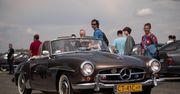 Święto motoryzacji na toruńskim lotnisku. Marka Mercedes w roli głównej
