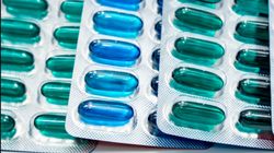  #SzczepSięNiePanikuj. Dlaczego po szczepieniu nie powinno się stosować leków z ibuprofenem? Wyjaśnia prof. Flisiak  