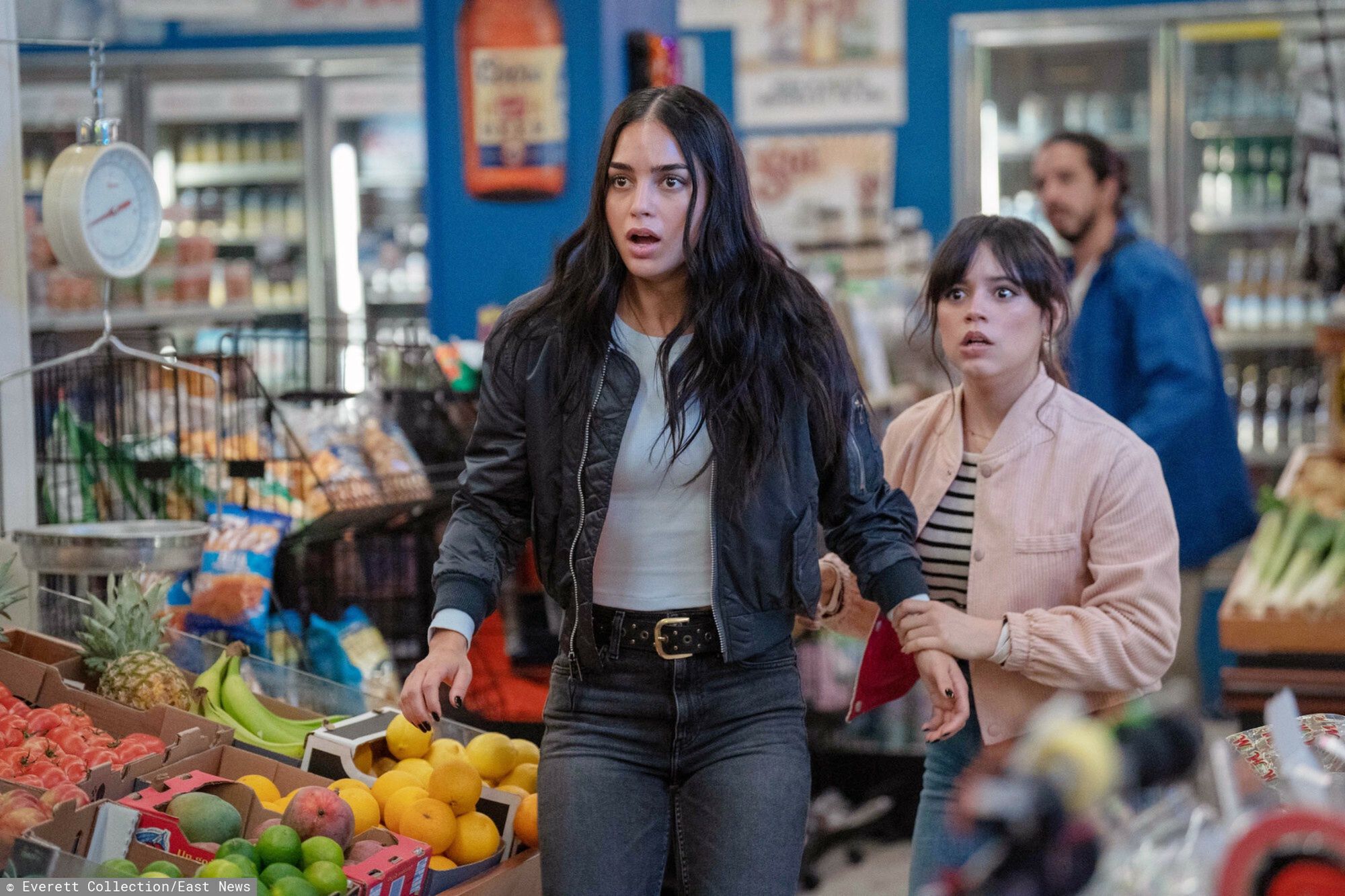 Melissa Barrera i Jenna Ortega w filmie "Krzyk VI"