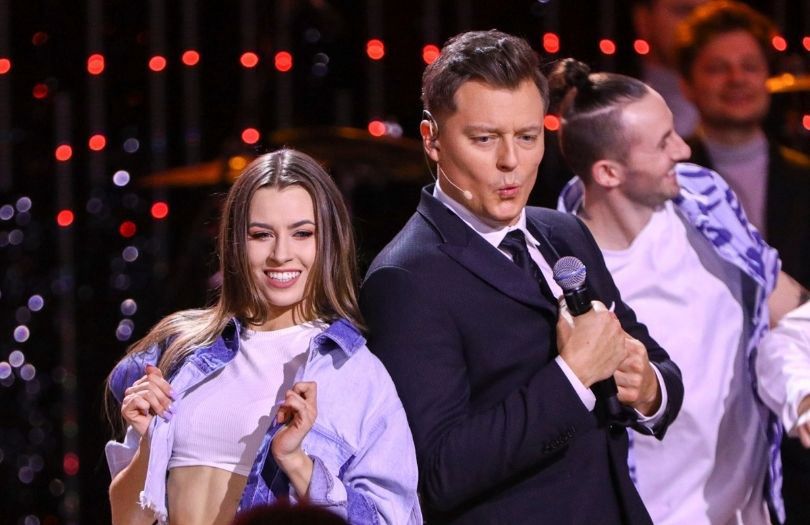 Rafał Brzozowski zachwala swoją piosenkę na Eurowizję