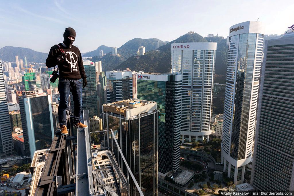 Rosjanie na dachach Hongkongu. Lęk wysokości? Oni z pewnością go nie znają! 7