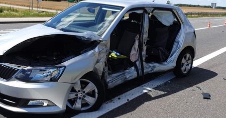 Środa Śląska. Poważny wypadek na DK94. Jedna osoba nie żyje