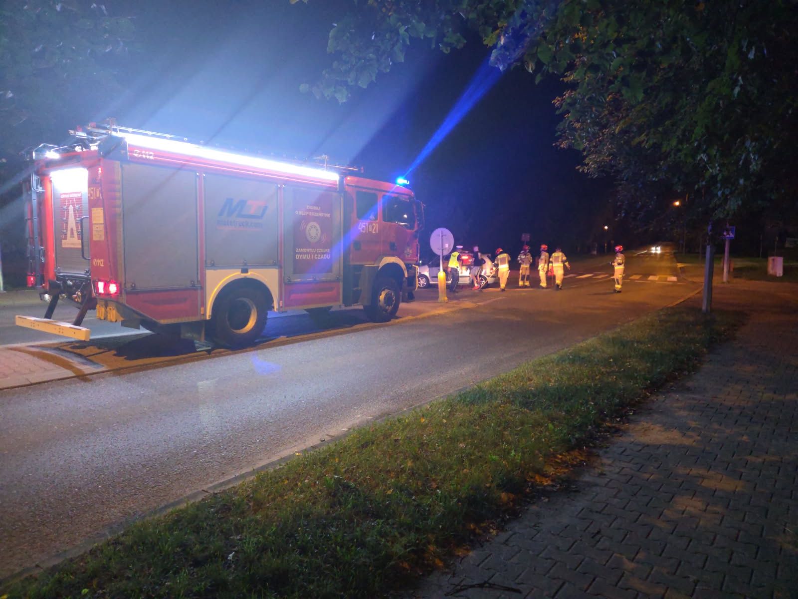 Zderzenie samochodu z motocyklem na Mickiewicza