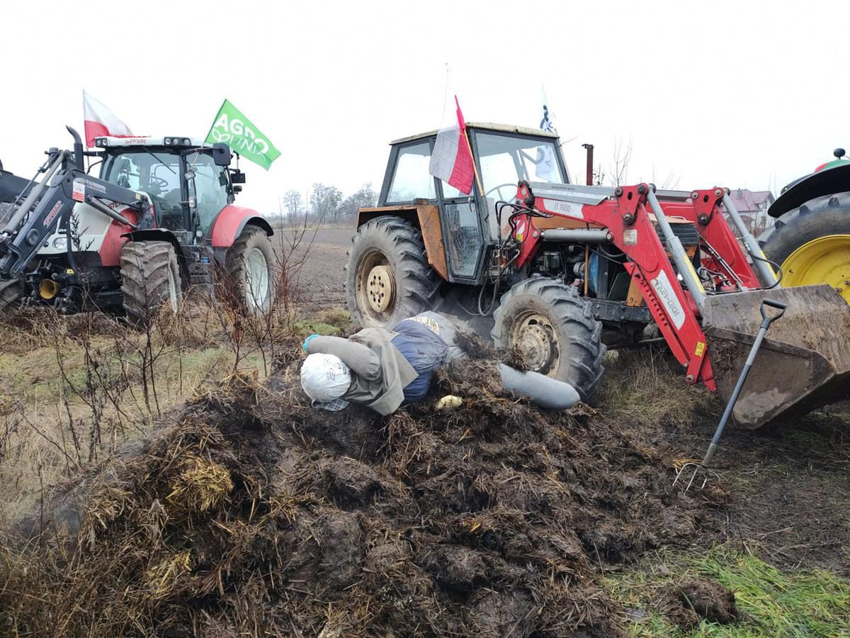 Rolnicy wściekli. "Stoimy pod ścianą"