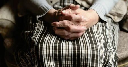 Niepokojące doniesienia z Grudziądza. Polują na seniorów