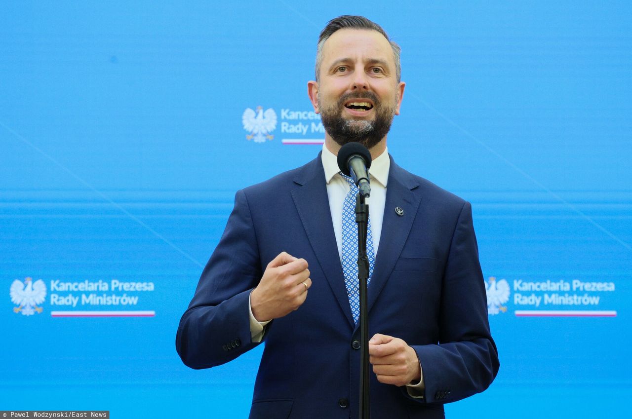 "Trafi do każdego domu". Rząd wyśle specjalny poradnik bezpieczeństwa