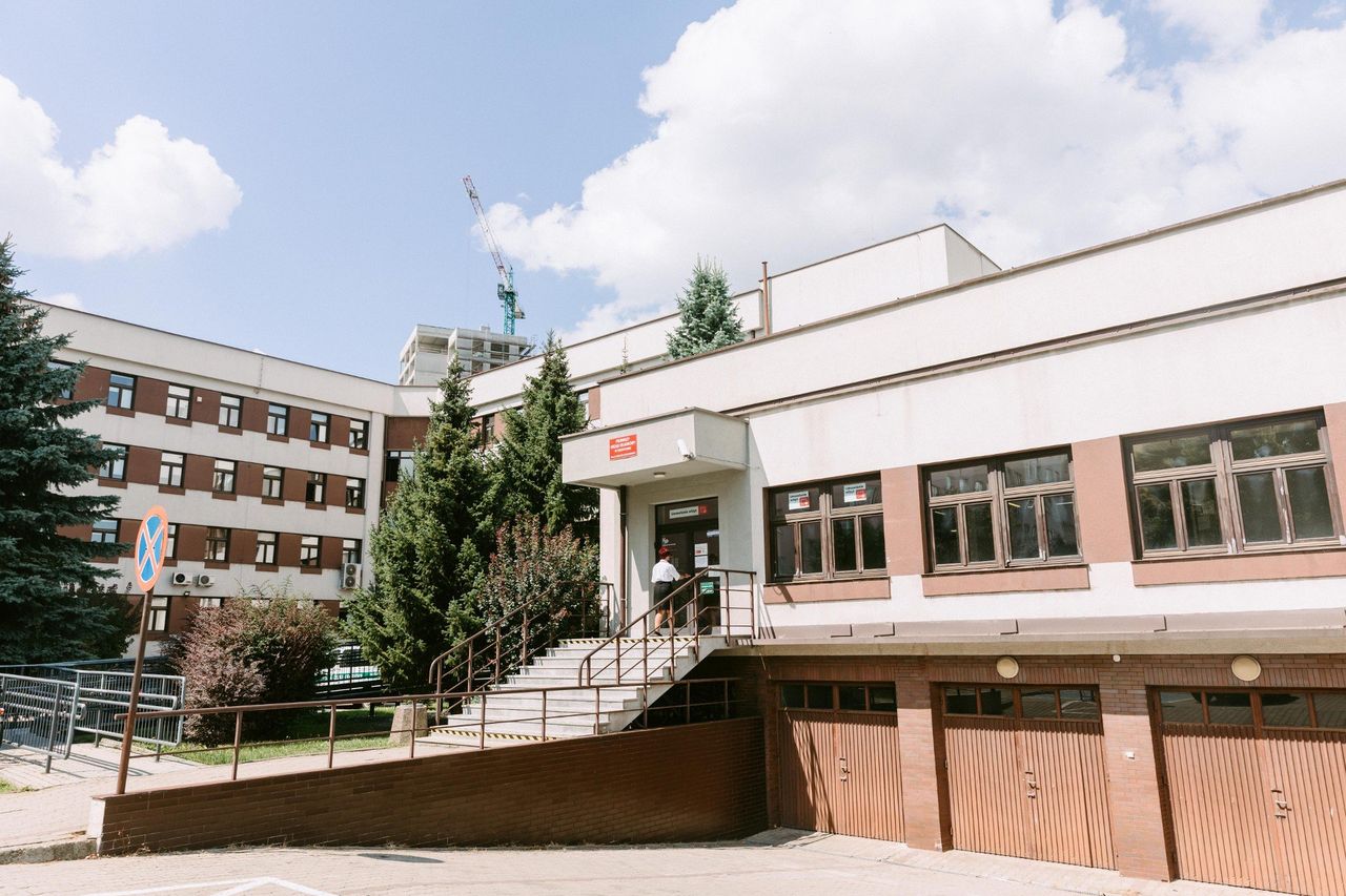 Darowizna od najbliższych. Skarbówka coraz dokładniej sprawdza te formalności