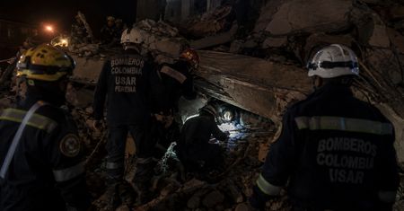 36 godzin pod gruzami po trzęsieniu ziemi. Ratownicy dotarli do 32-latki przez wykuty tunel