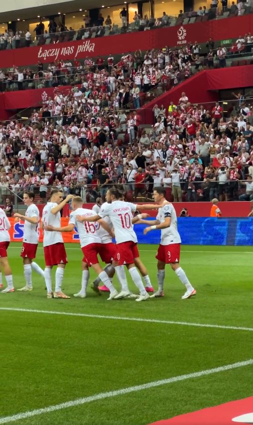 Nietypowy gest Lewandowskiego podczas meczu z Wyspami Owczymi