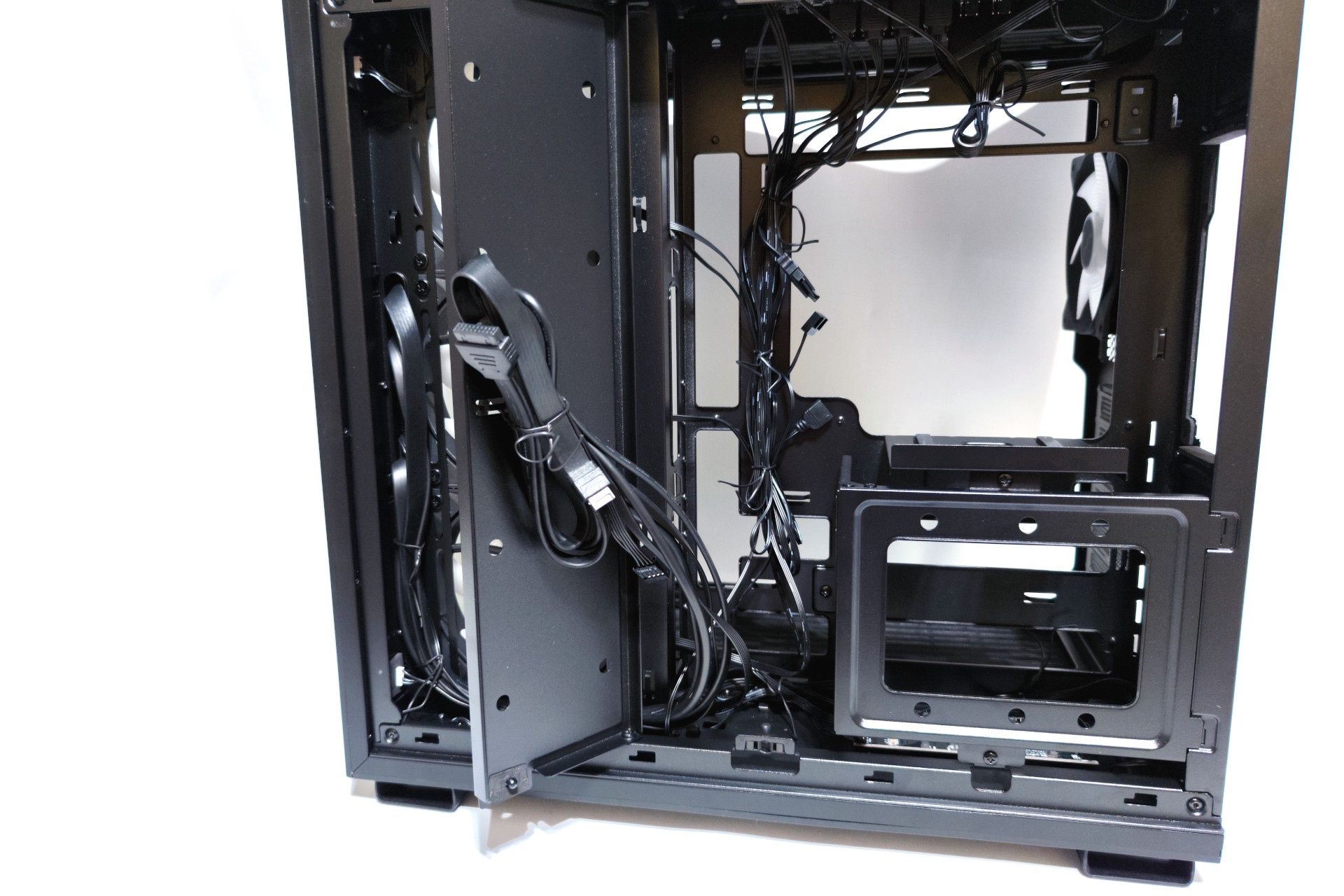 be quiet! Light Base 600 LX