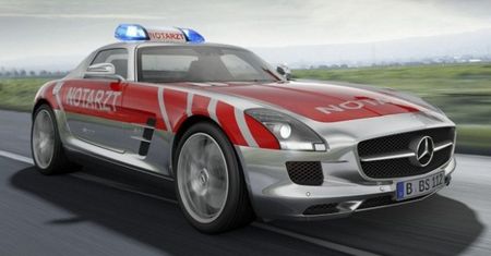 Mercedes SLS AMG - służbowe auto dla lekarza