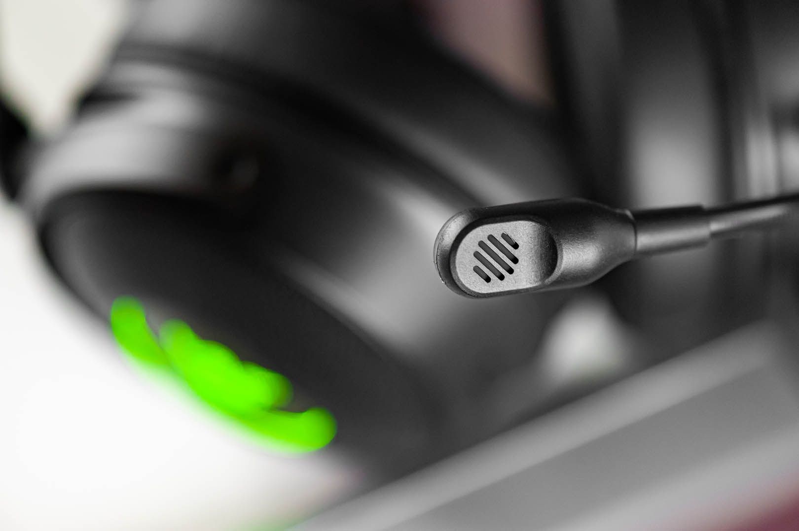 Razer Kraken V3 HyperSense - mikrofon bez pianki