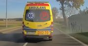 Ten kierowca ambulansu zwariował?! Kamera nagrała jego "wyczyny"