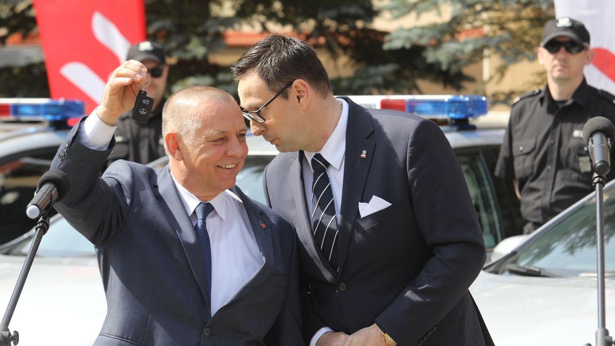 Prezes NIK Marian Banaś zapowiada przeprowadzenie kontroli w sprawie fuzji Orlenu z Lotosem