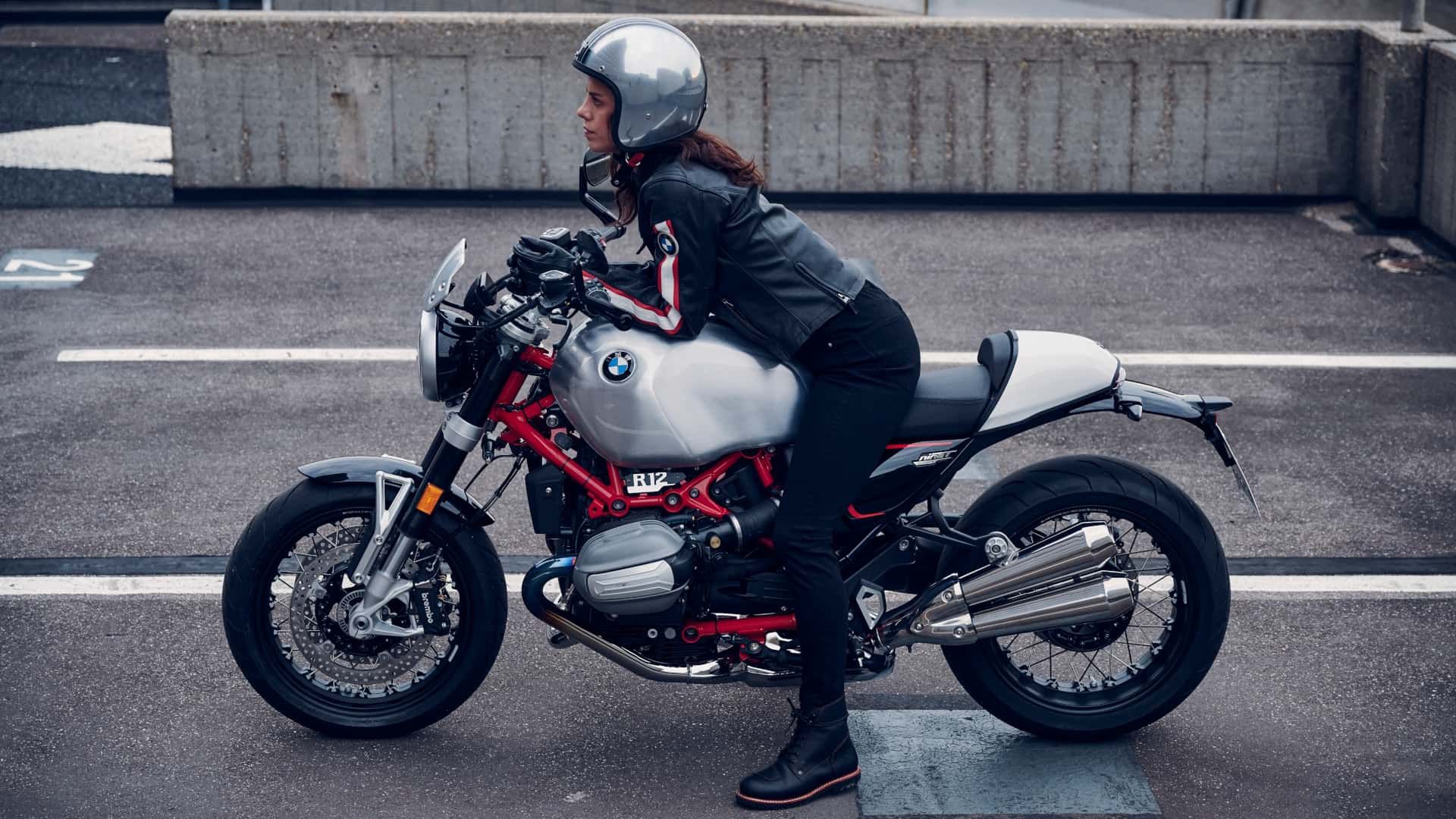 BMW R12 na rok 2024