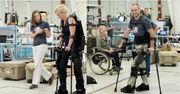 eLEGS - egzoszkielet pozwalający chodzić niepełnosprawnym