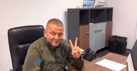 Kłamstwa Rosji wyszły na jaw. Walerij Załużny żyje