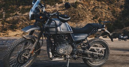 Royal Enfield Himalayan znowu poprawiony. Chcą, żeby był jak najlepszy