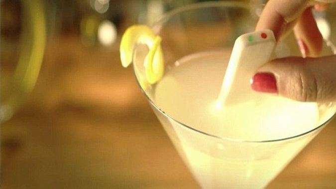 Pd.id - imprezowanie może być bezpieczne. W kieliszku nie znajdziesz “niespodzianki” 1