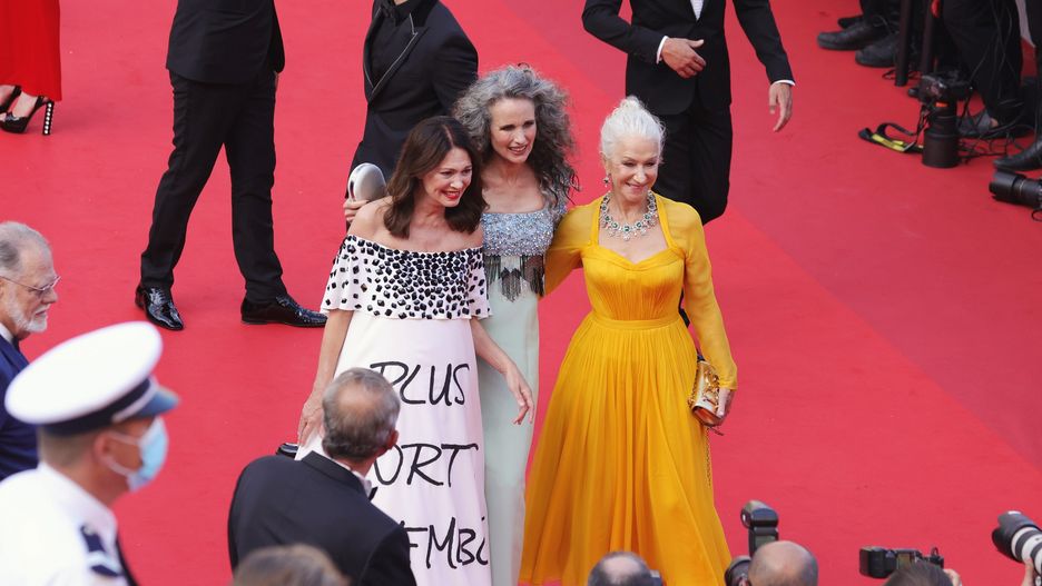 ANDIE MACDOWELL I HELEN MIRREN - AMBASADORKI L'ORÉAL PARIS PODCZAS 74. FESTIWALU FILMOWEGO W CANNES