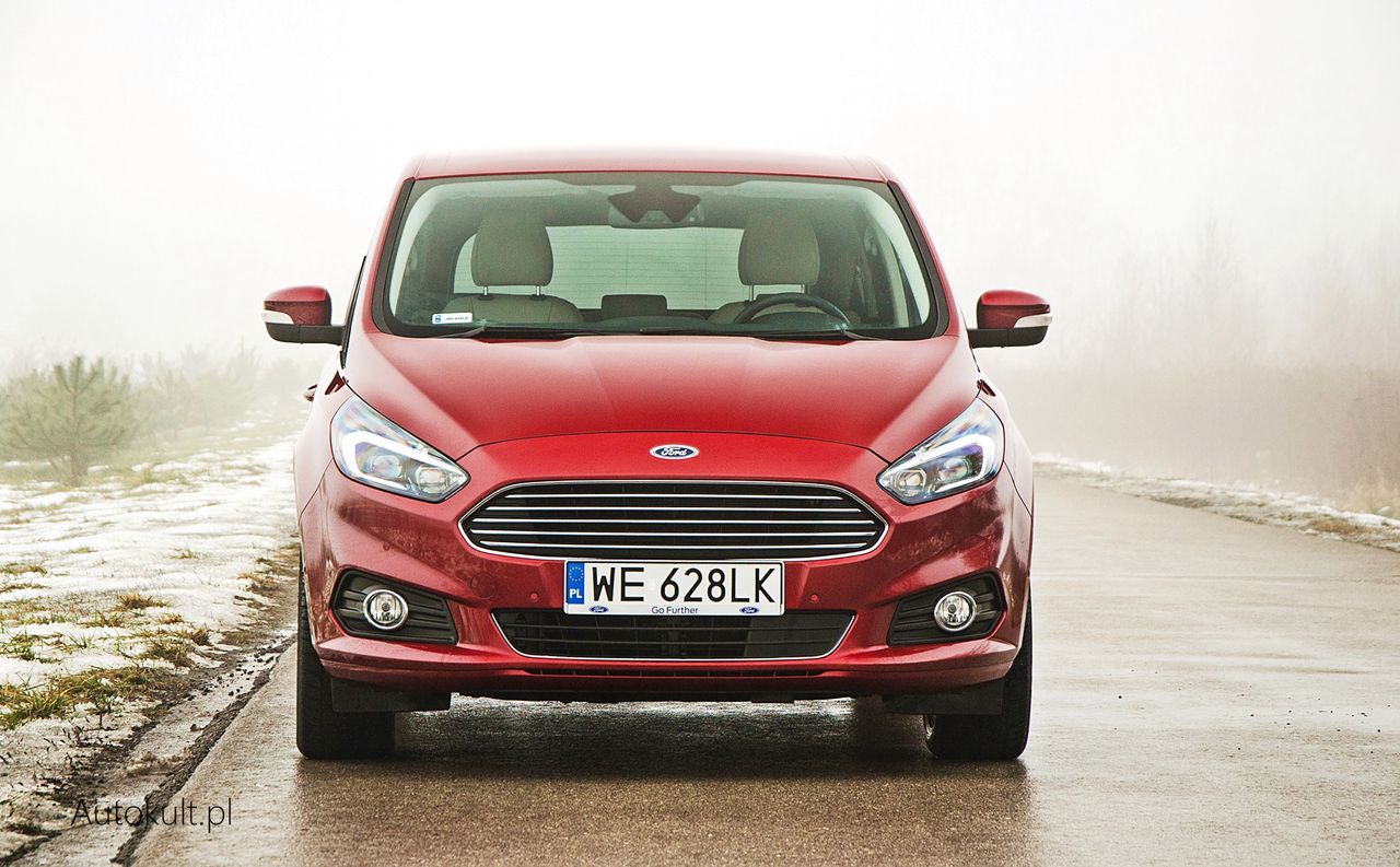 Ford S-Max 1.5 EcoBoost Titanium - zdjęcia