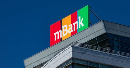 Różne opłaty dla Polaków i Ukraińców. mBank wyjaśnia