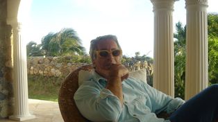 Ujawniono zakupy Jeffreya Epsteina. Od dziecięcych ubranek po mikrokamery